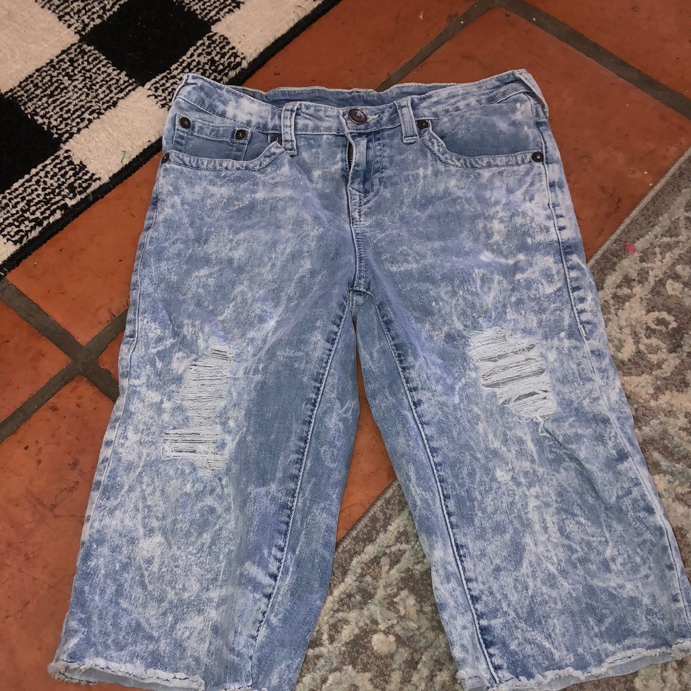 True Religion jean shorts. Boys sz 18. EUC
